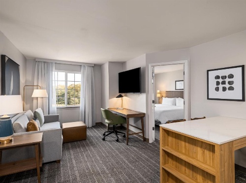 Staybridge Suites Rochester University image 7