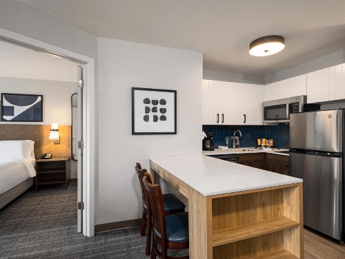 Staybridge Suites Rochester University image 8